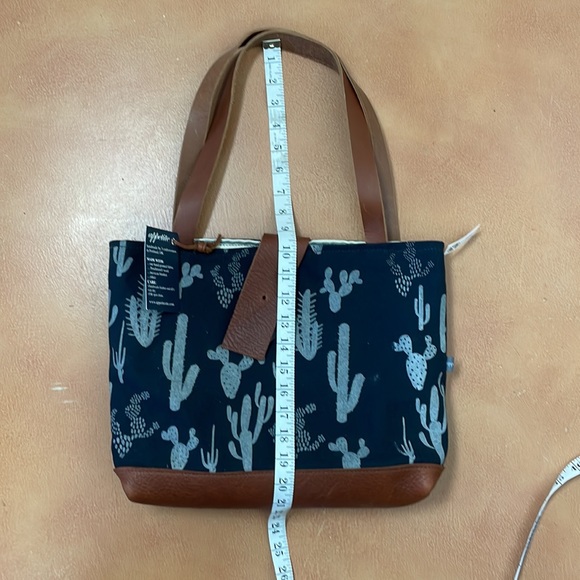 NWT small cactus tote Handprinted. - Picture 5 of 6